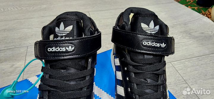 Зимние кроссовки adidas