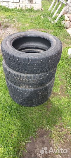 Dunlop SP Winter Ice 07 215/65 R17