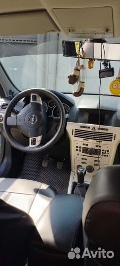 Opel Astra 1.6 МТ, 2008, 179 529 км