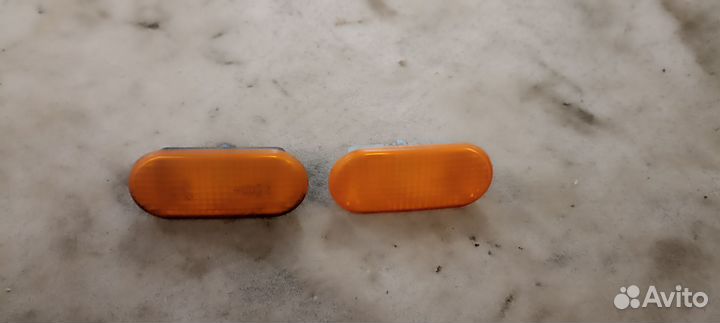 Повторитель поворотов в крыло Фольксваген пассатб5