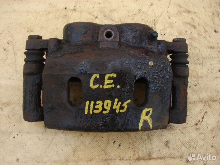 Передний суппорт Cadillac Escalade 2010г