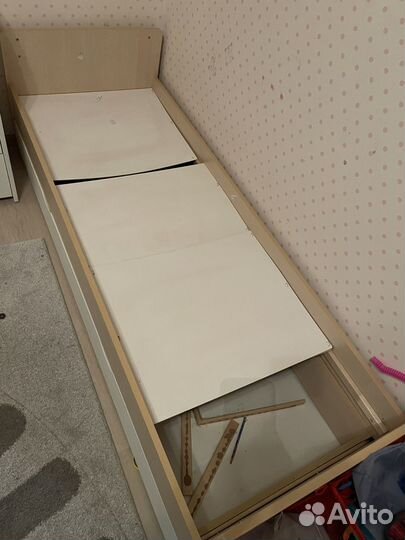 Кровать детская с матрасом и комодом