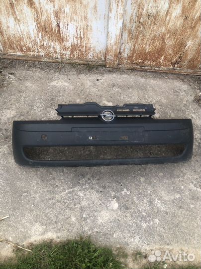 Бампер передний Opel Corsa C / Combo