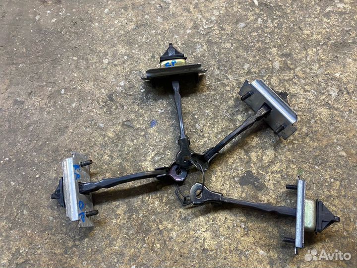 Ограничитель двери Б/У бу