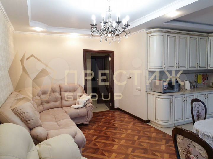 2-к. квартира, 90 м², 5/16 эт.