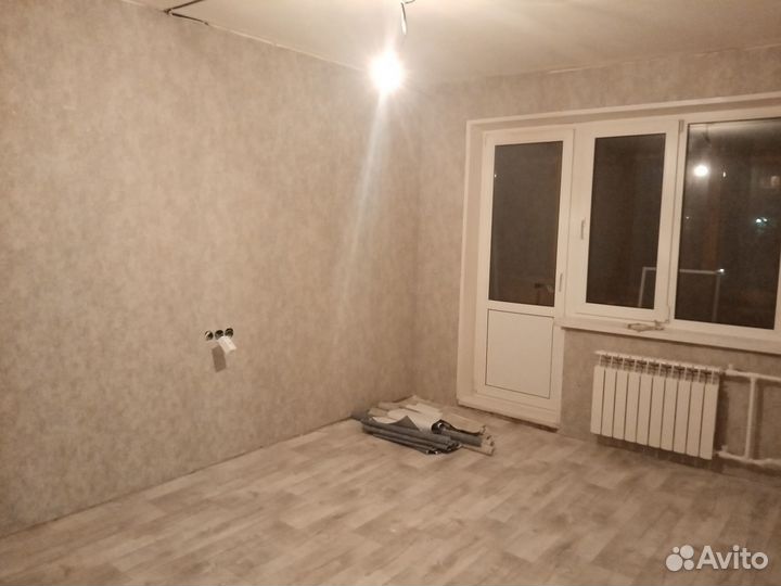 Поклейка обоев