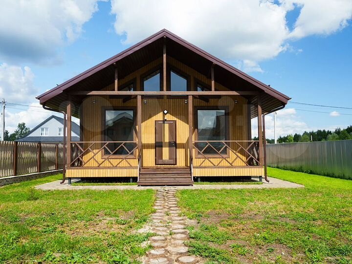 Коттедж 105 м² на участке 7,5 сот.