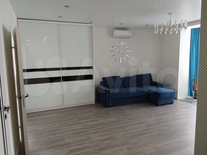 2-к. квартира, 60 м², 4/23 эт.