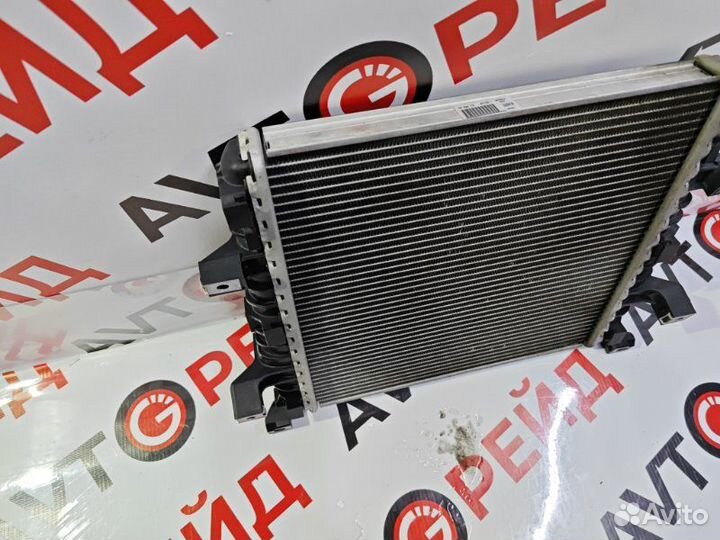 Радиатор Audi Q7 4L cjtc 02.05.2012