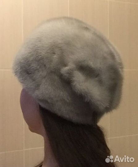 Шапка женская из голубой норки