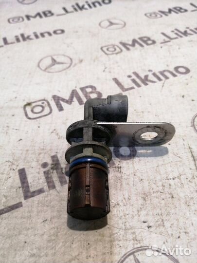 Датчик коленвала Cadillac Escalade III GMT900