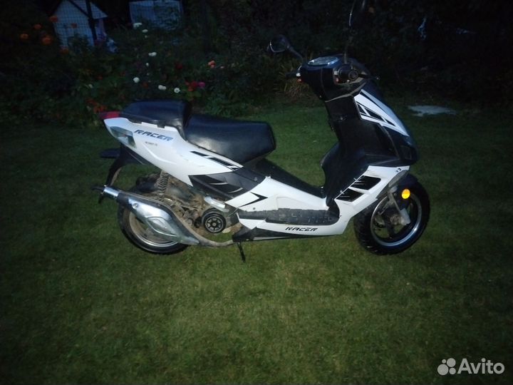 Скутер racer