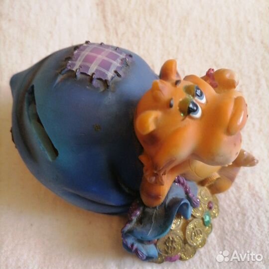 Копилка(Лев с мешком денег)