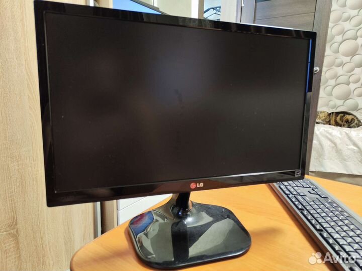 Монитор LG 22mp55a