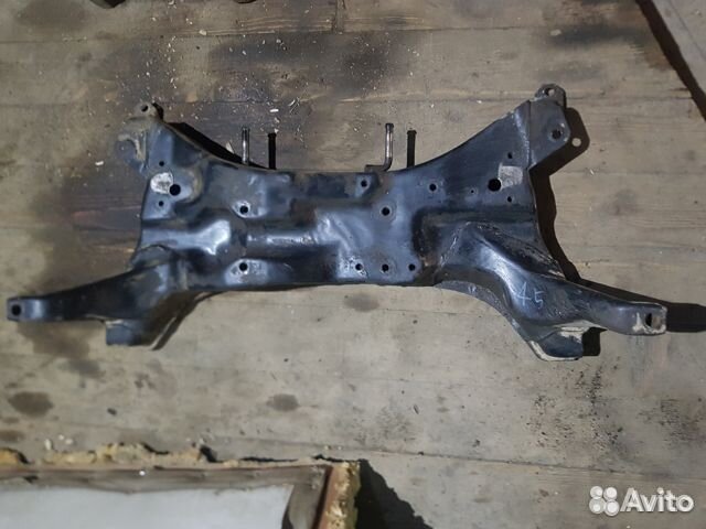 Передний подрамник балка подмоторная Lancer 9