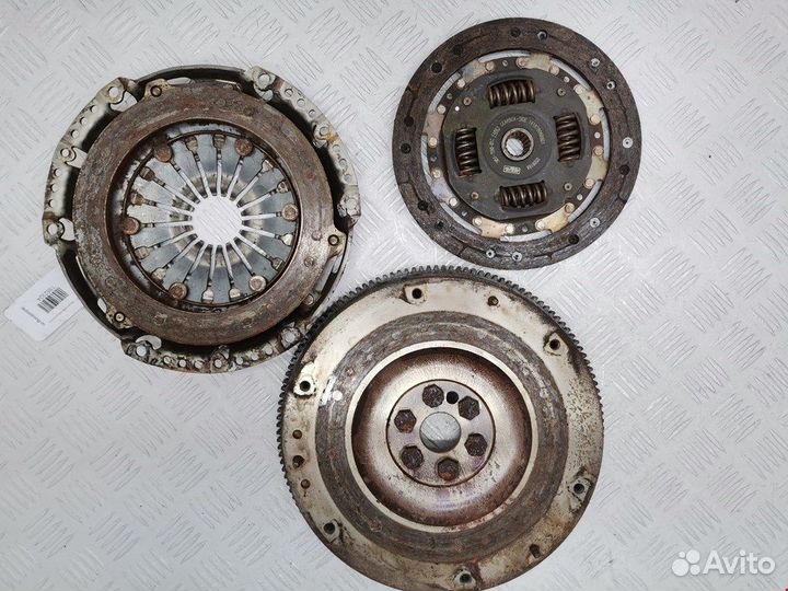 Маховик (демпфер сцепления) для Ford Focus 2