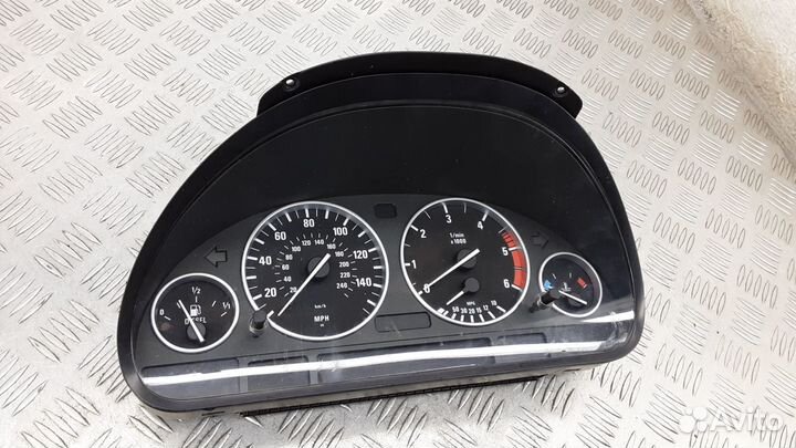 Щиток приборов на BMW X5 E53 рестайлинг