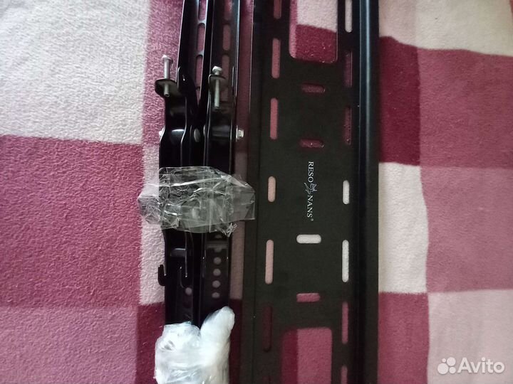 Кронштейн для крепления телевизора на стену