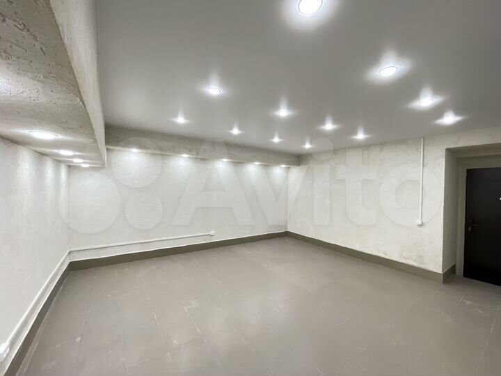 Помещение, 22,6 м2, новый ремонт, первая линия