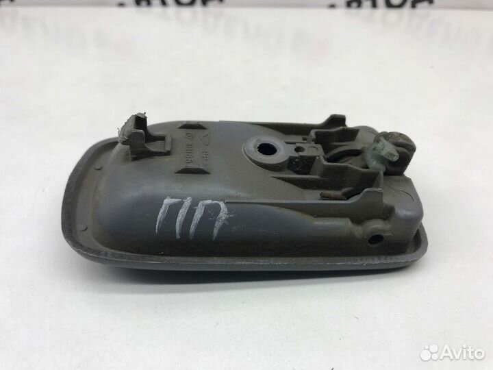 Ручка внутр перед прав Daihatsu Gran Move 2000 г