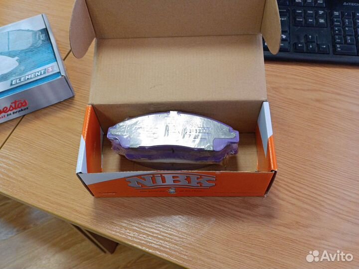 Тормозные колодки Cadillac XT5/Camaro