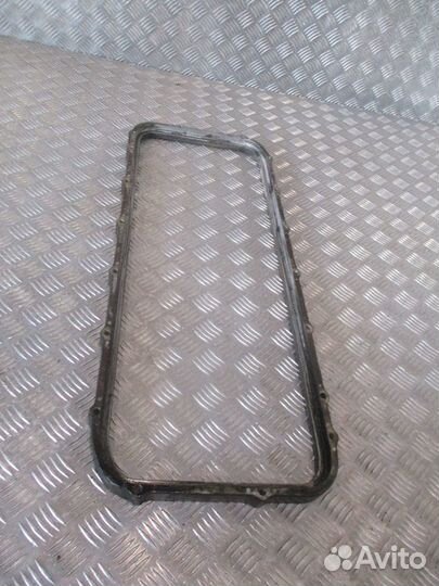 Прижимная рамка поддона Iveco 5802230201