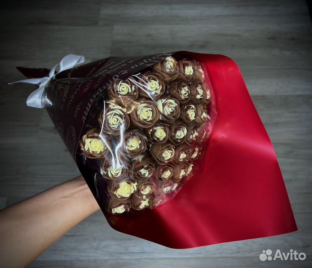 Съедобный букет из шоколадных роз