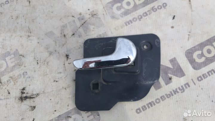 Ручка внутренняя передняя правая Opel Meriva A