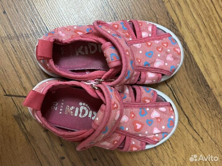 Босоножки детские 19-20 размеры