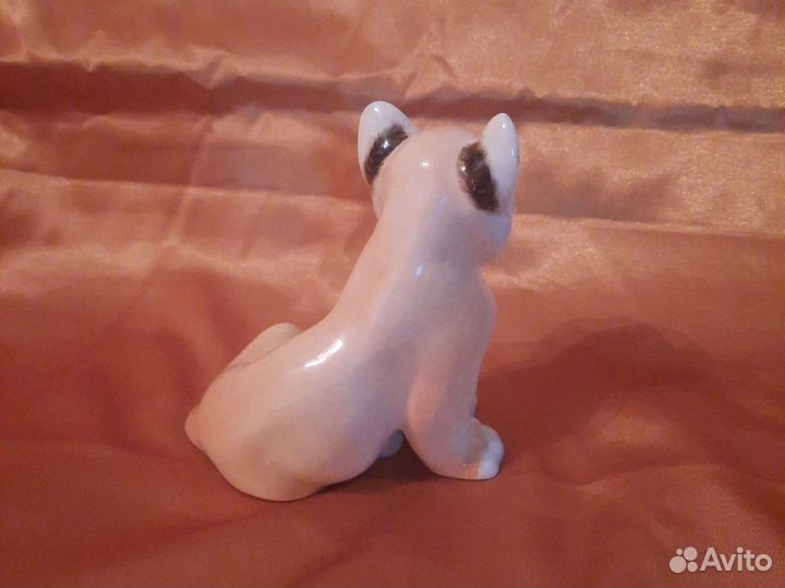 Фарфоровая статуэтка лфз 