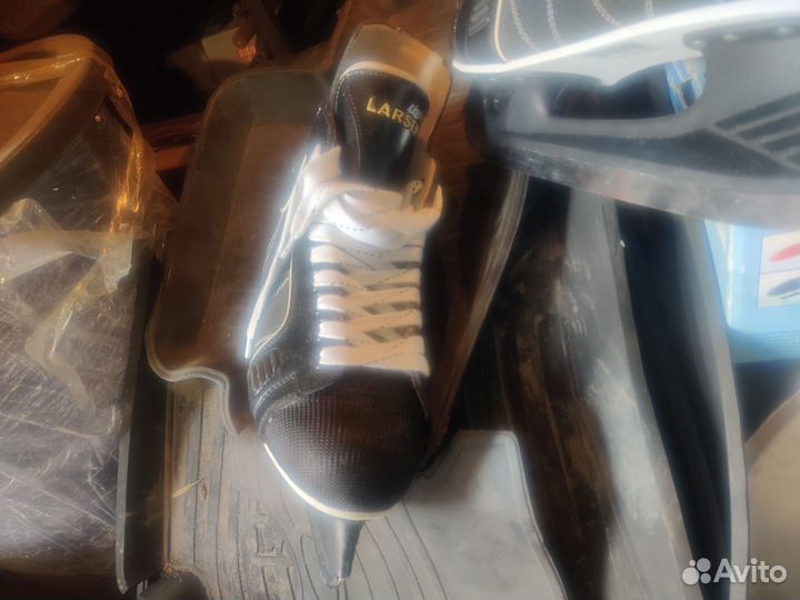 Коньки хоккейные Larsen H-02 Light