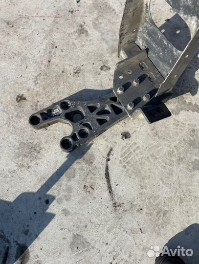 Кронштейн воздушного фильтра в сборе Scania