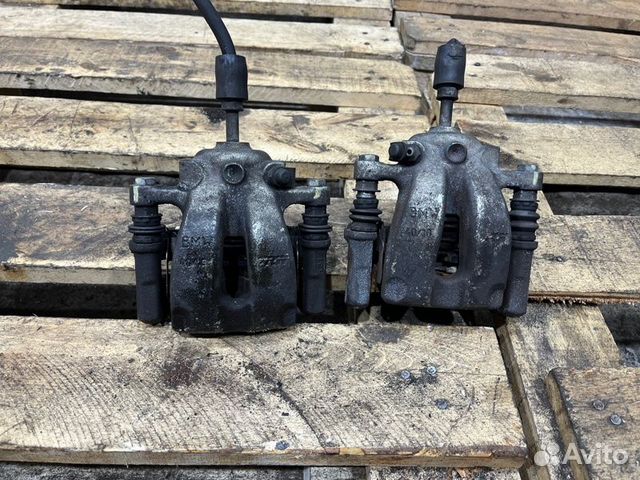 Суппорт тормозной задний Bmw 1 E87 N46B20 2004