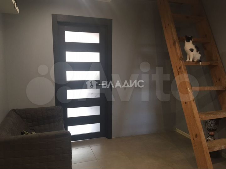 3-к. квартира, 109 м², 4/4 эт.