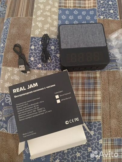 Новая беспроводная колонка - часы
