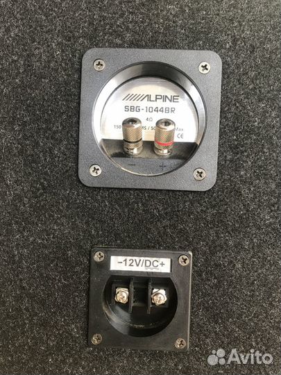 Сабвуфер автомобильный Alpine SBG-1044BR 150Вт