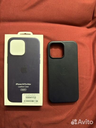 Кожаный чехол на iPhone 14 pro max