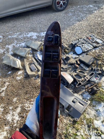 Toyota Gaia по запчастям 99 год