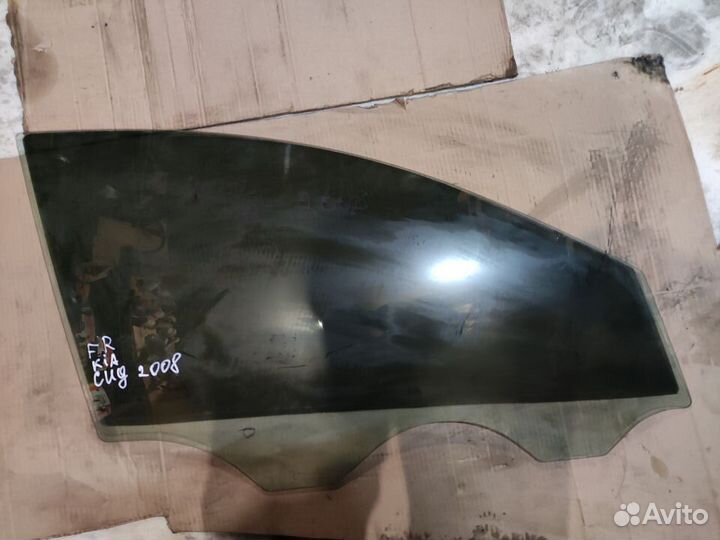 Переднее правое стекло Kia Ceed 2008