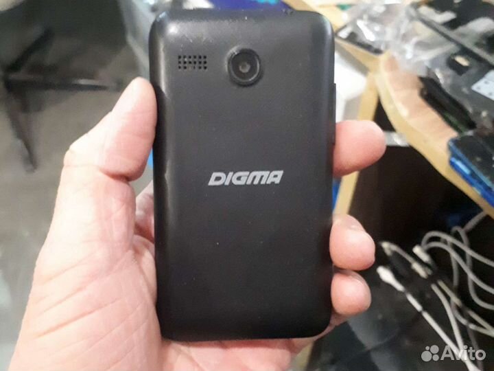 Digma First XS350 2G