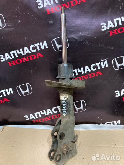 Амортизатор передний правый Honda Civic FD (4D) 20