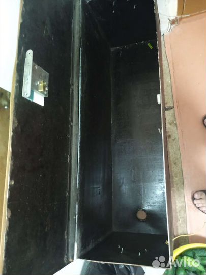 Ящик металлический с замком