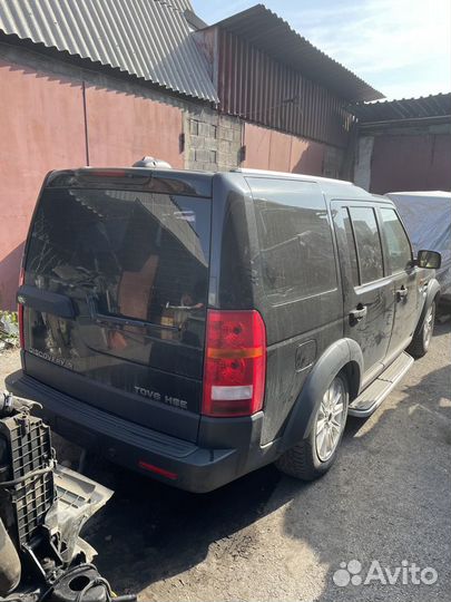 В разборе Land Rover Discovery 3