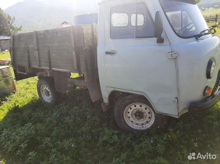 УАЗ 3303 бортовой, 1992