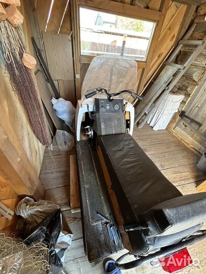 Продам снегоход Буран