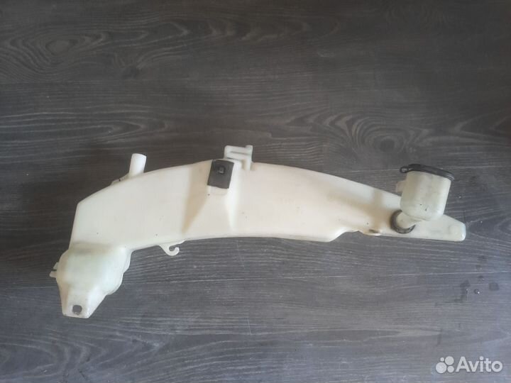 Бачок омывателя Ford Focus 1