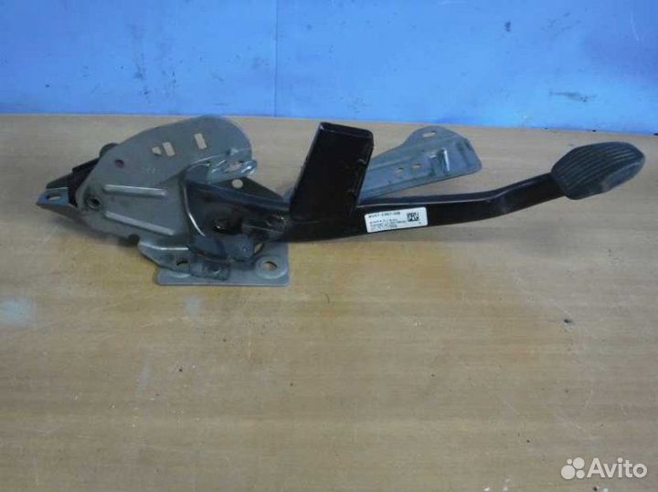 Педаль тормоза Ford Focus 3