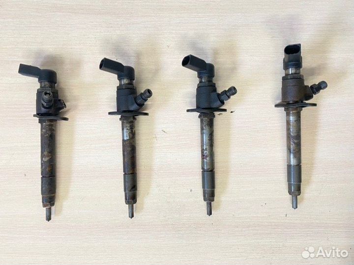 Топливная форсунка Land Rover Discovery 3 L319 2.7