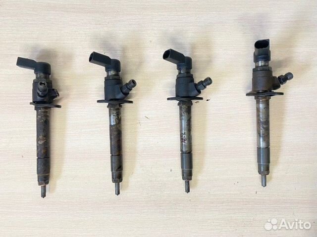 Топливная форсунка Land Rover Discovery 3 L319 2.7