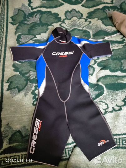 Гидрокостюм